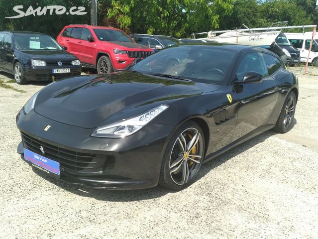 Ferrari GTC4 Lusso